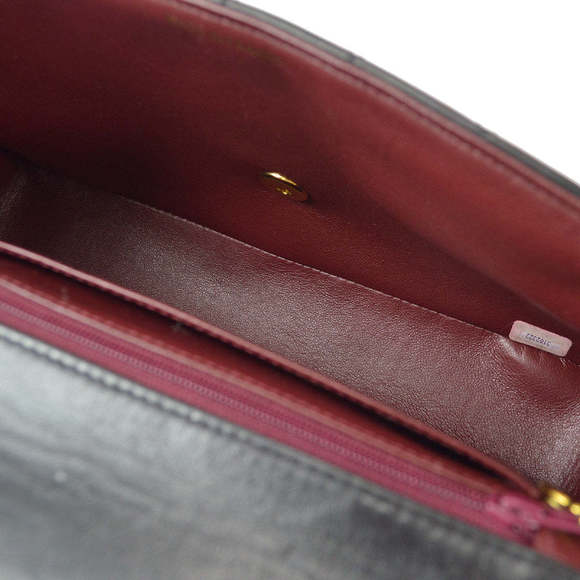 CHANEL 1994-1996 Classic Flap Handbag Medium Black Lambskin 97372 - Picture 9 of 10